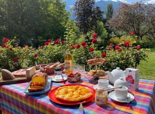 アオスタ La Vigna Bed & Breakfast エクステリア 写真